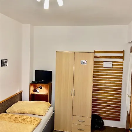 Ubytovani V Soukromi - Pozlovice Homestay