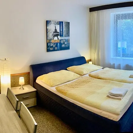 Homestay Ubytovani V Soukromi - Pozlovice Luhacovice