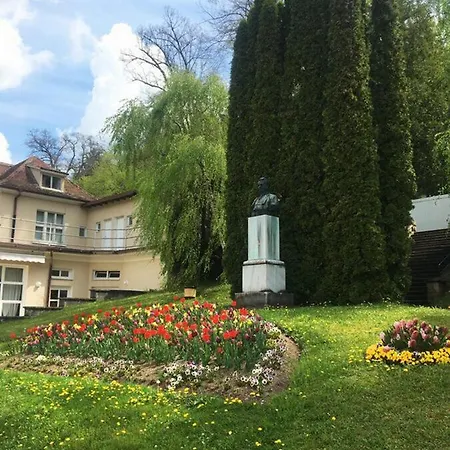 Ubytovani V Soukromi - Pozlovice Luhacovice