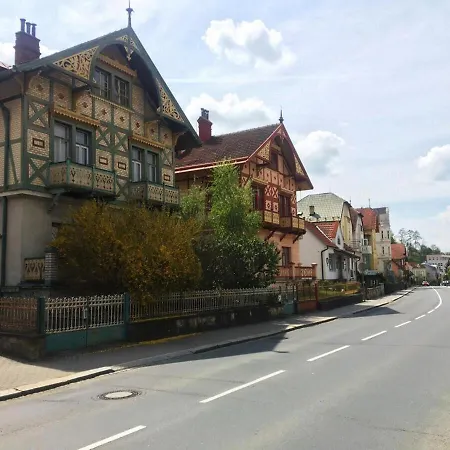 V Soukromi - Pozlovice ホームステイ Luhačovice